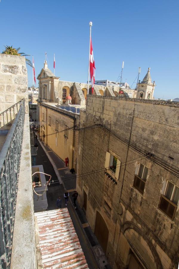 Town House Steeped In History Rabat Exterior photo