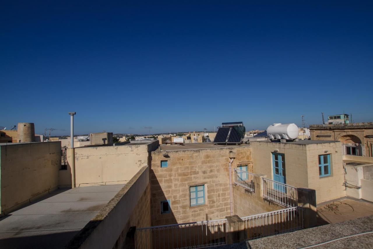 Town House Steeped In History Rabat Exterior photo