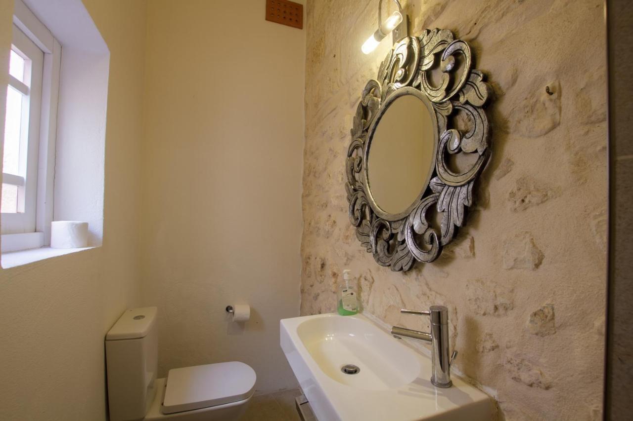 Town House Steeped In History Rabat Exterior photo