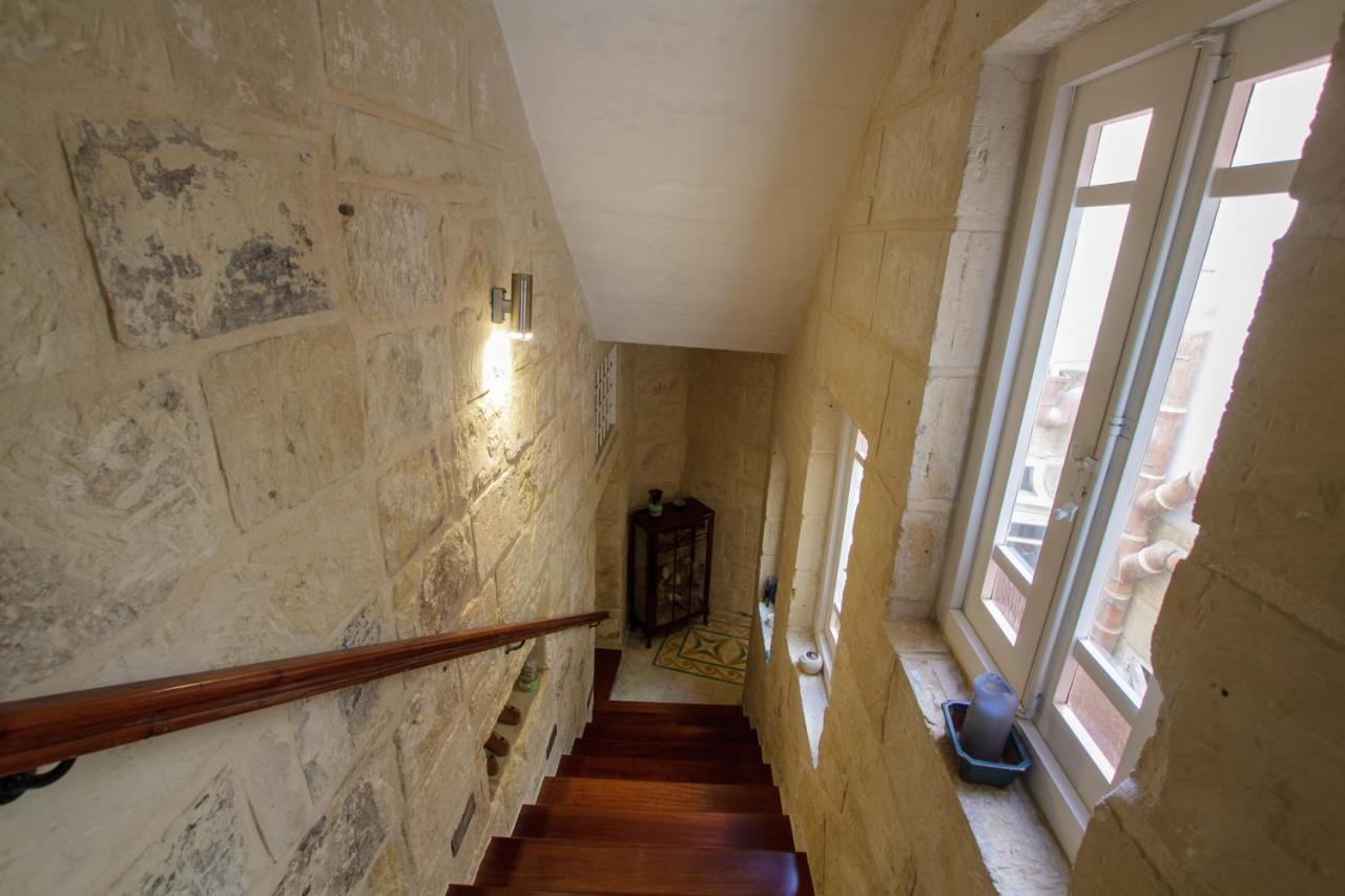 Town House Steeped In History Rabat Exterior photo