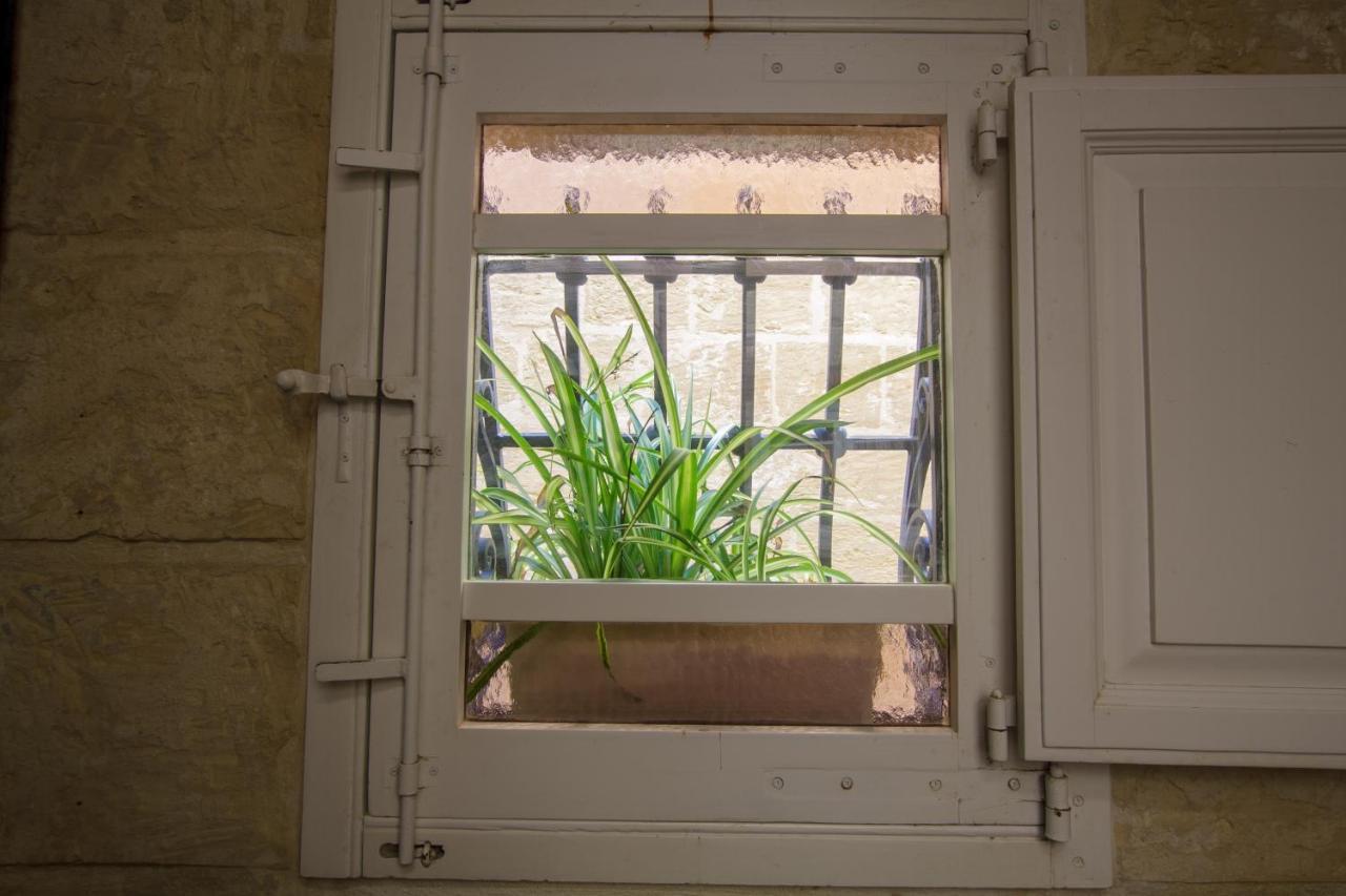 Town House Steeped In History Rabat Exterior photo